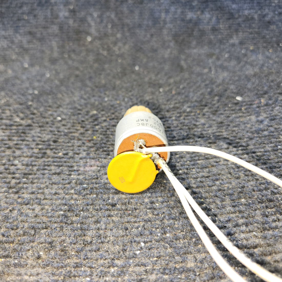 Used aircraft parts for sale, 0713247-200 Cessna 172E Rheostat Assembly