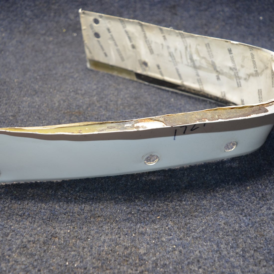 Used aircraft parts for sale, 0520015-5 Cessna  [part_model] Cessna 172RG WING FILLET ASSY LH