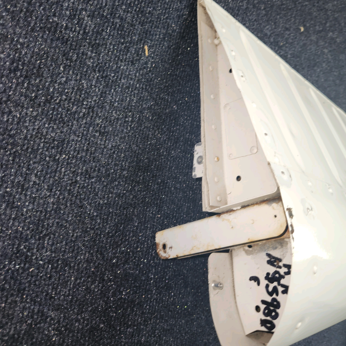Used aircraft parts for sale, 65590-001 Piper PA28-140 Flap Assembly R/H