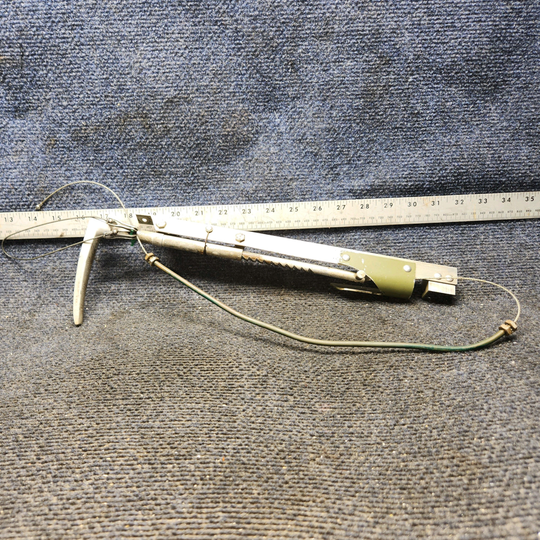 Used aircraft parts for sale, 0813150-55 Cessna 172F Parking Brake Handle Assy