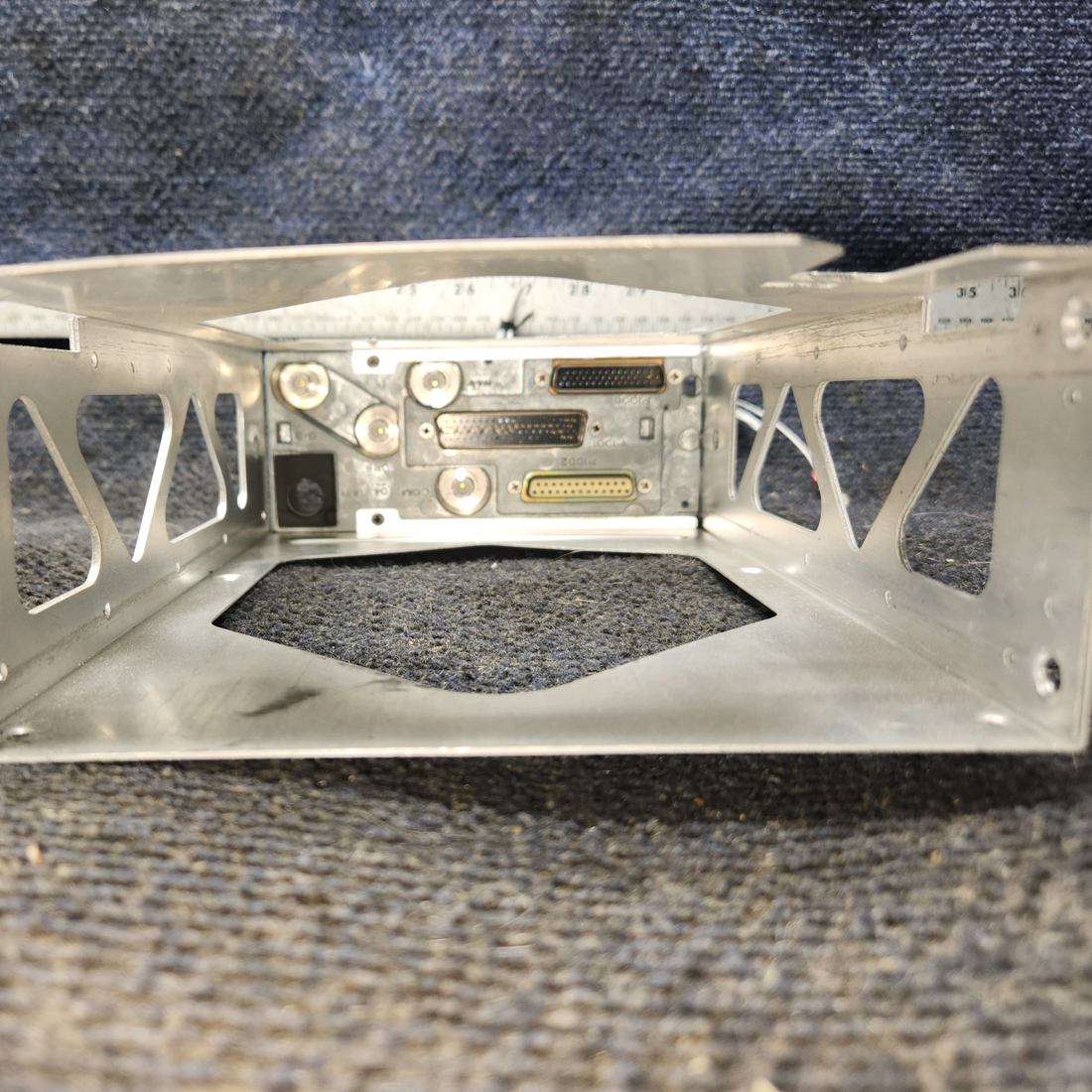 Used aircraft parts for sale, 011-00280-10 Garmin GNS 430 cessna 172k Non-WAAS GPS/COM/NAV Unit with Tray and Connectors