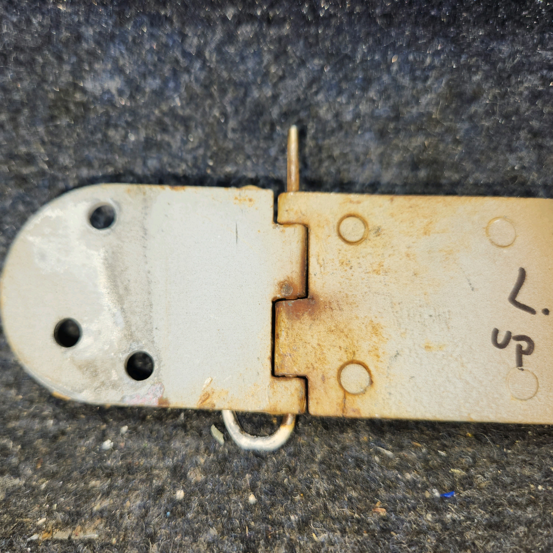 Used aircraft parts for sale, 0511237-1, 0511238-1 Cessna 172E Cabin Door Hinge Assembly Upper - LH