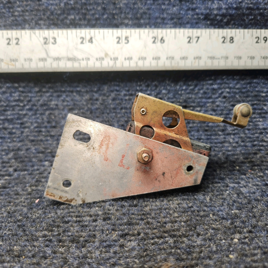 Used aircraft parts for sale, MS25026-1 Honeywell BEECHCRAFT 95-55B Micro Limit Swich ASSY