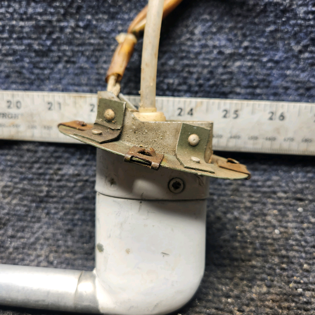 Used aircraft parts for sale, 0721105-15 cessna 150G Heated Pitot Tube Assembly