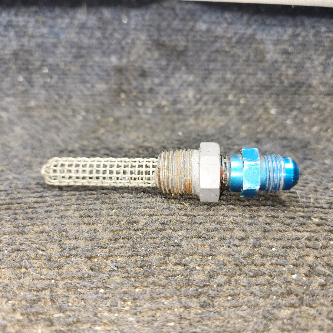 Used aircraft parts for sale, 72091-000 piper PA-28-181 Fuel Tank Finger Strainer
