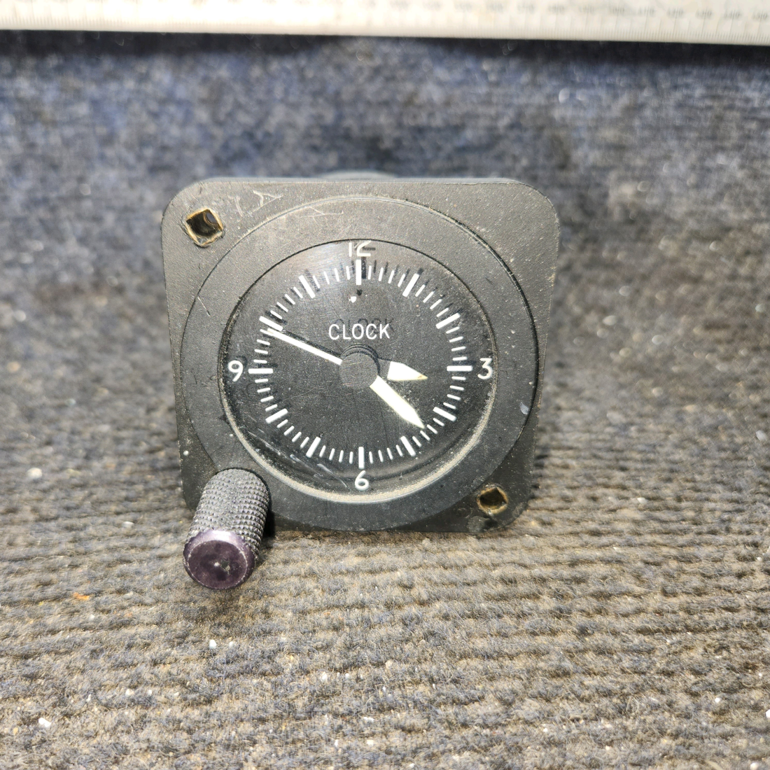 Used aircraft parts for sale, C664508-0102 cessna 150G Electric Clock – 14V