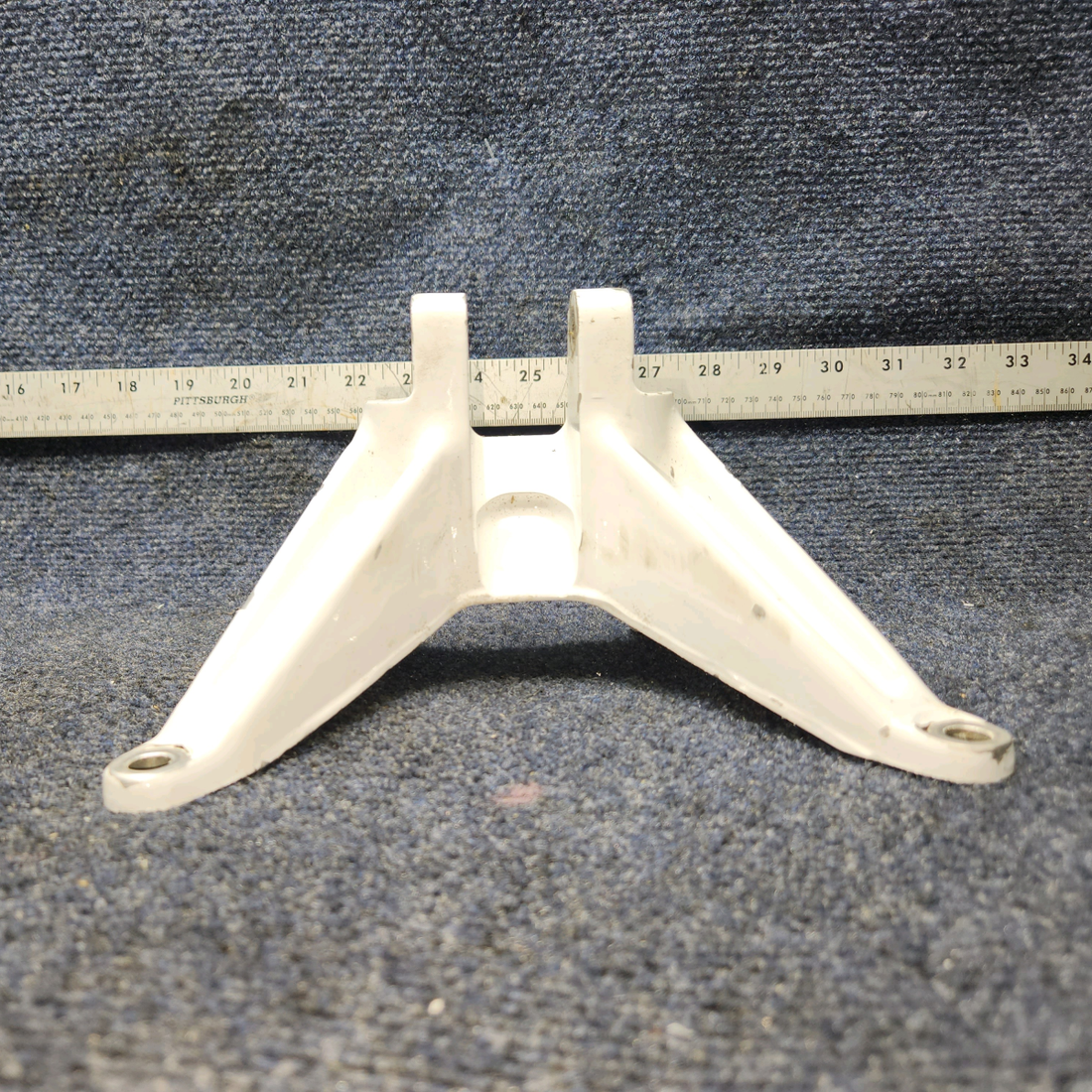 Used aircraft parts for sale, 2443001-3 Cessna 172RG Actuator Attach Fitting