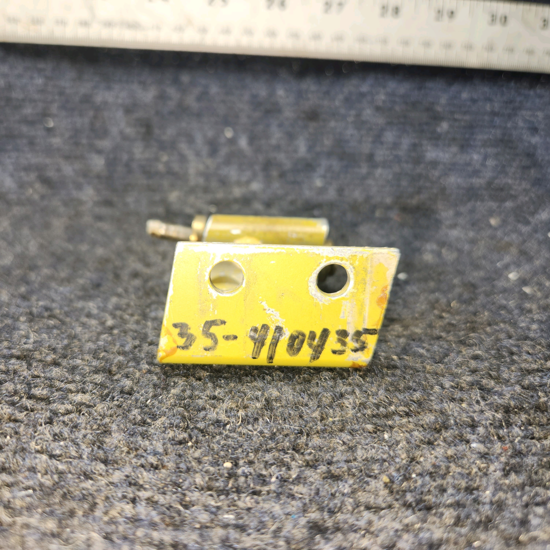 Used aircraft parts for sale, 35-410435 BEECHCRAFT 95-55B Cabin Door Upper Hinge