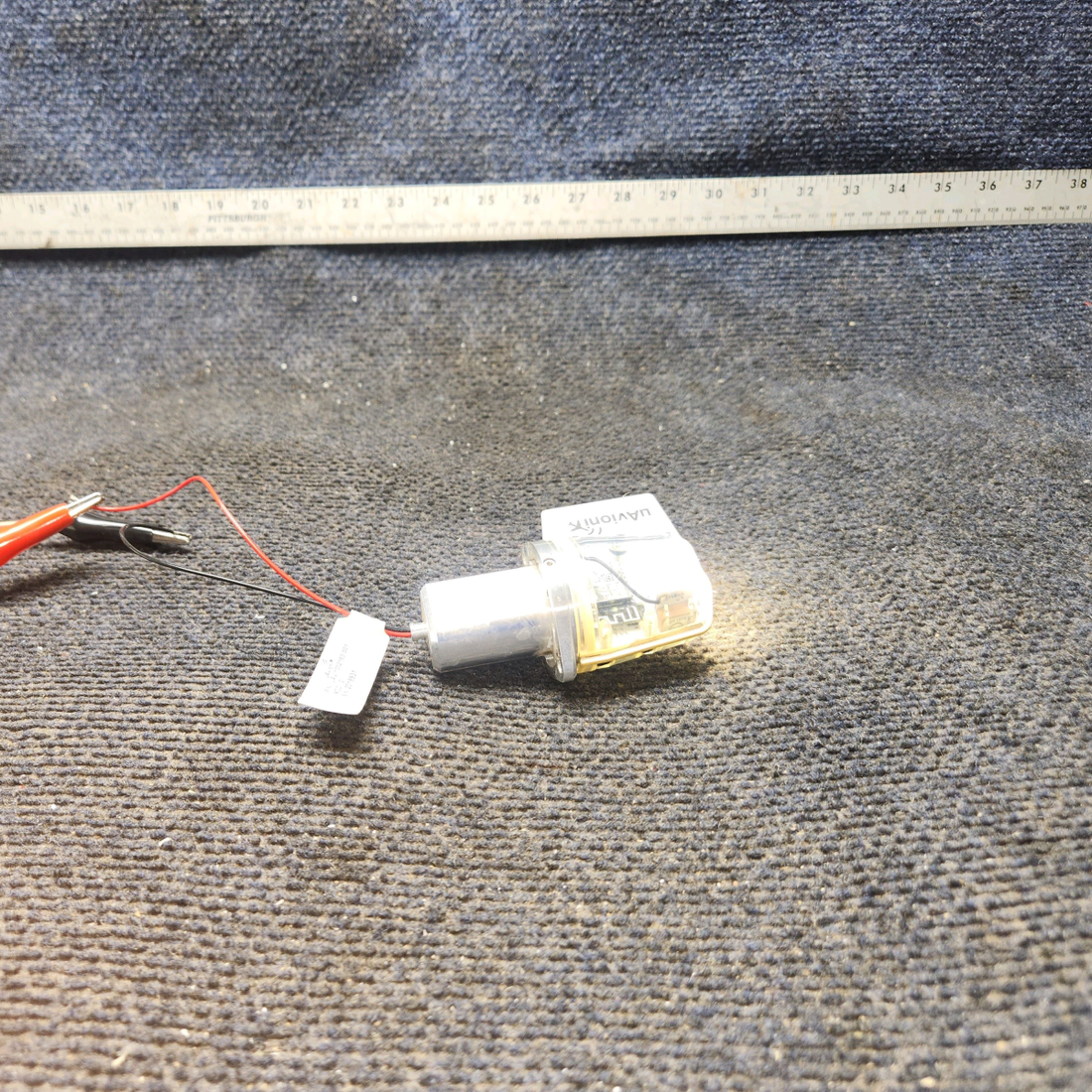 Used aircraft parts for sale, UAV-1002183-001 uAvioni Cessna 182G LED ADS-B Out Tailcone Light Assembly