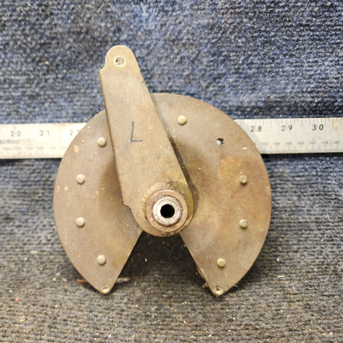 Used aircraft parts for sale, 0760612-7 cessna 172N Drive pulley Asse- LH Flap