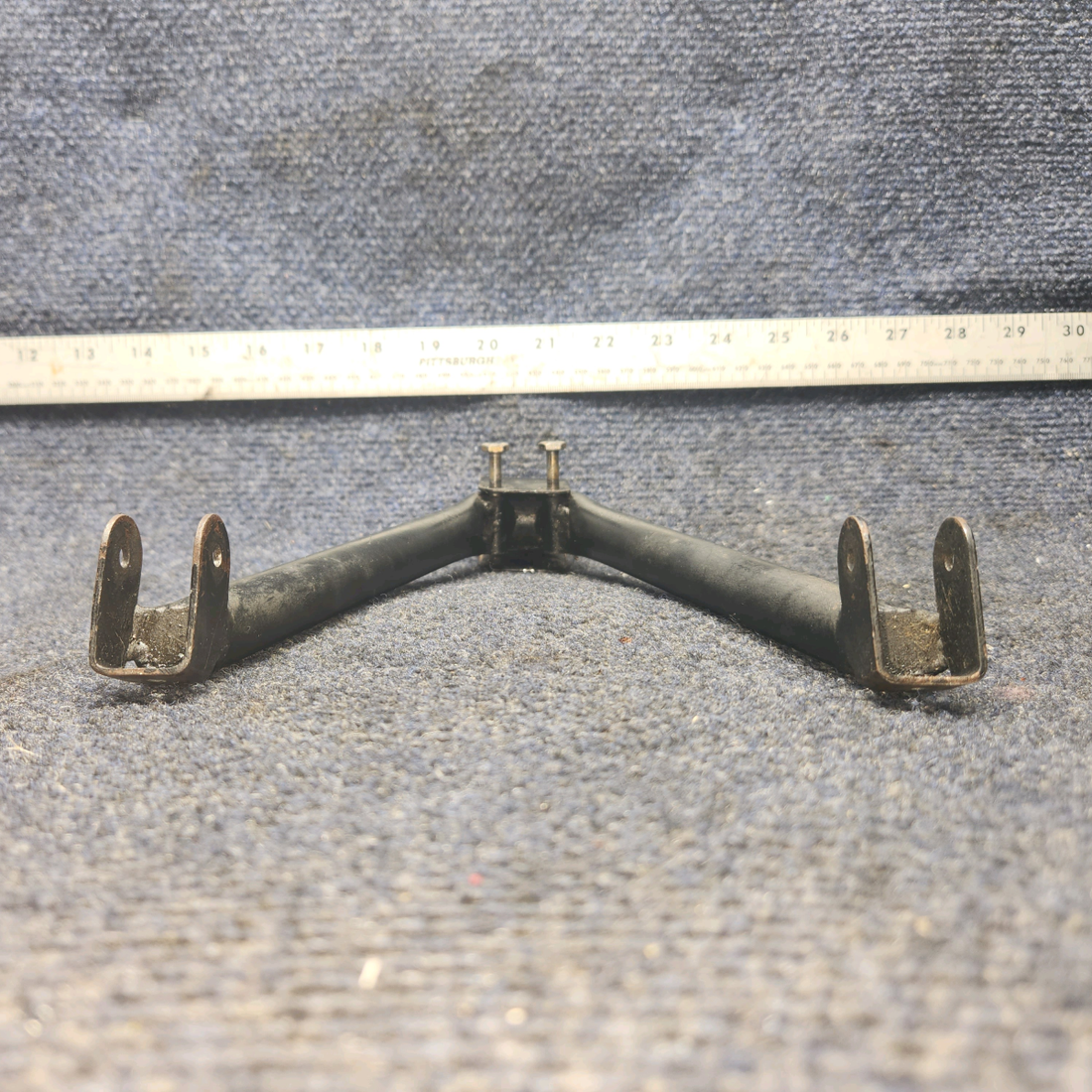 Used aircraft parts for sale, 63464-000, 68468-000 Piper PA28-140 Toe Brake Brace Assy with Braket