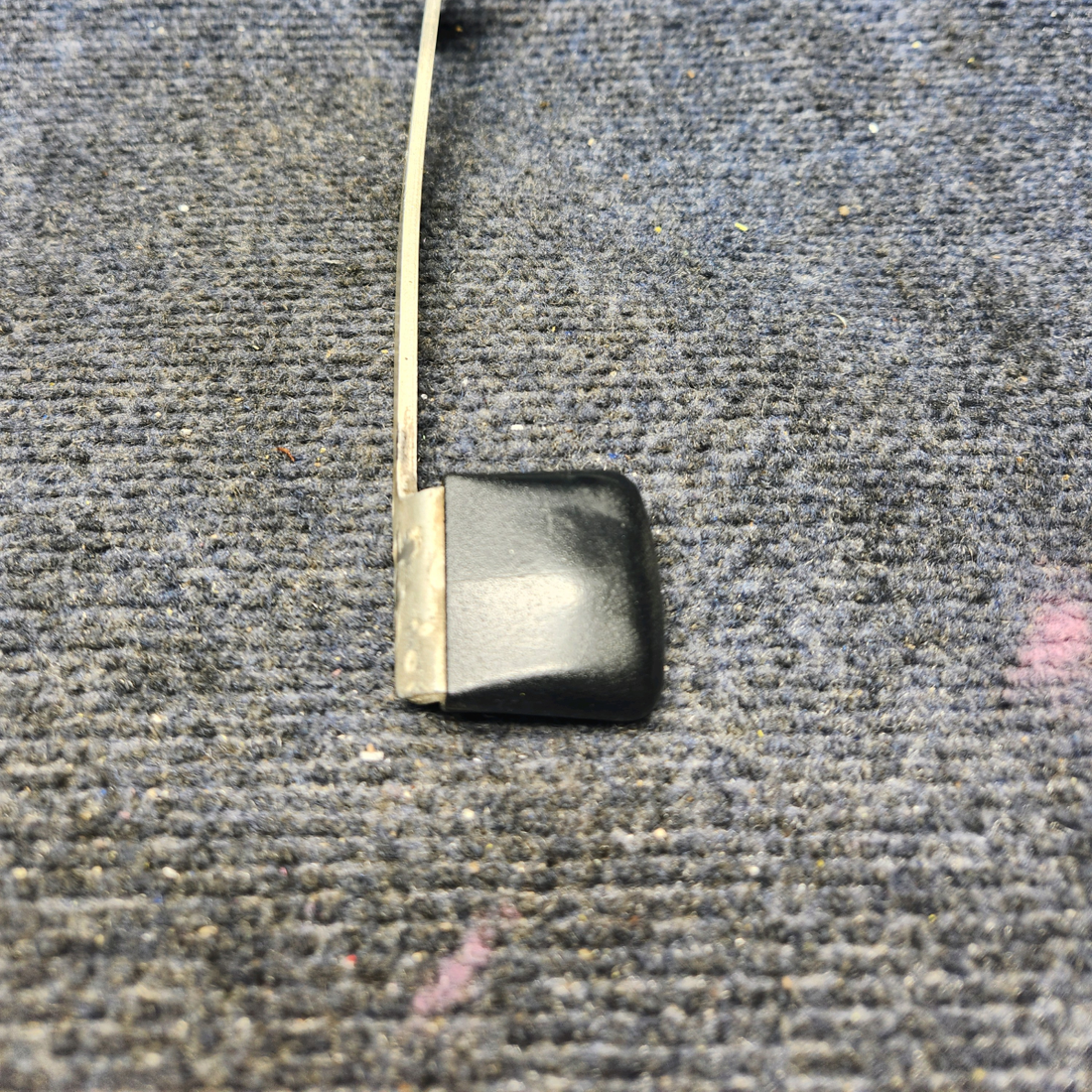 Used aircraft parts for sale, 79515-013 PIPER PA28-161 Warrior III INTERIOR CABIN DOOR HANDLE ASSEMBLY