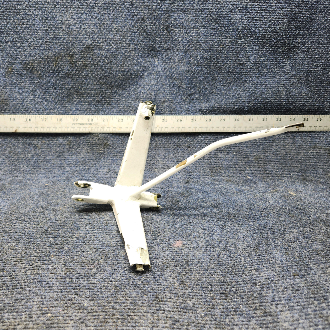 Used aircraft parts for sale, 20836-000 PIPER PA-24-250 Stabilator Tab Control Bellcrank Assembly