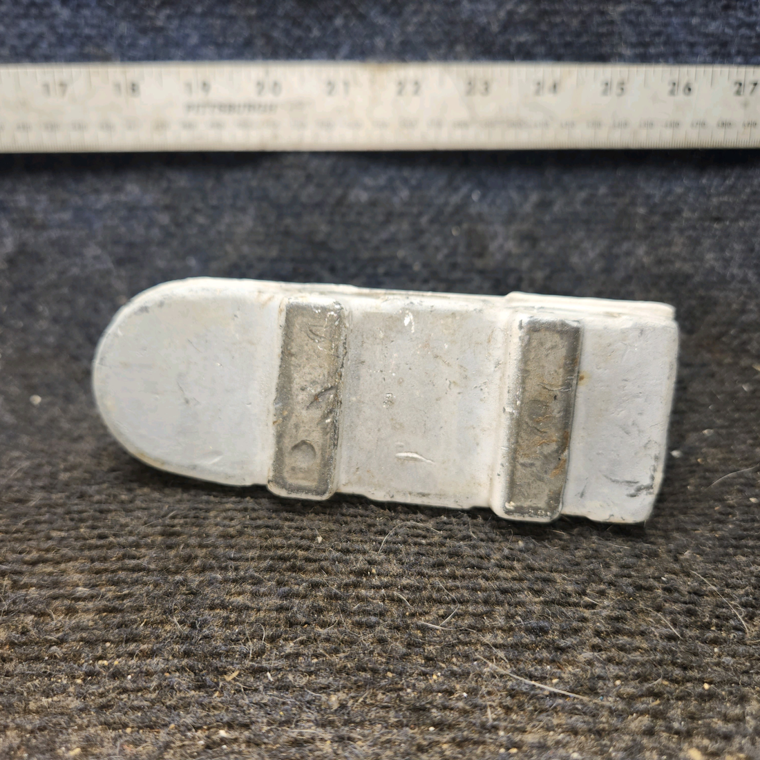 Used aircraft parts for sale, 0533134-1 cessna 172N Weight Assembly