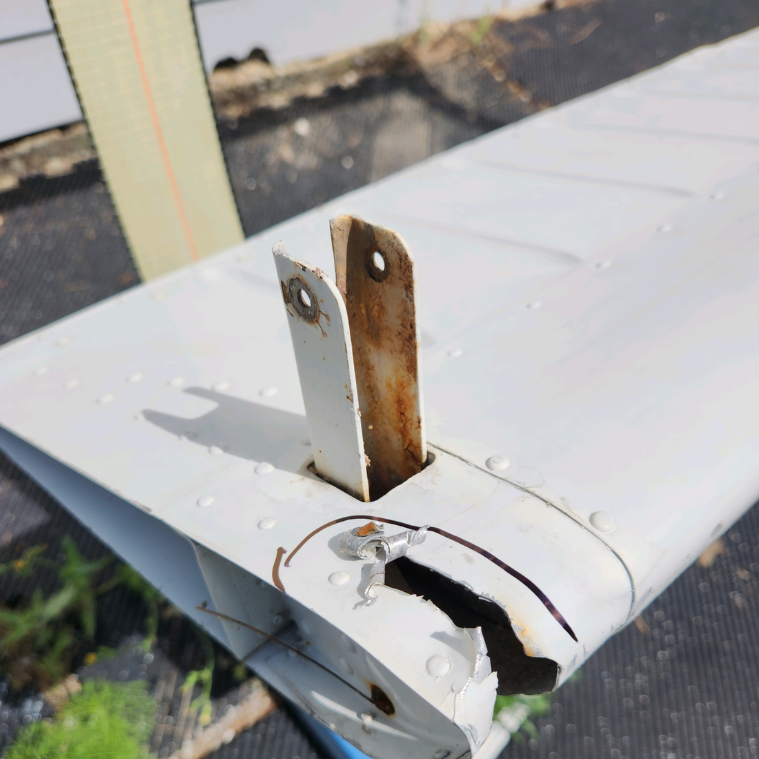 Used aircraft parts for sale, 65590-001 PIPER PA28-140 FLAP ASSEMBLY RH