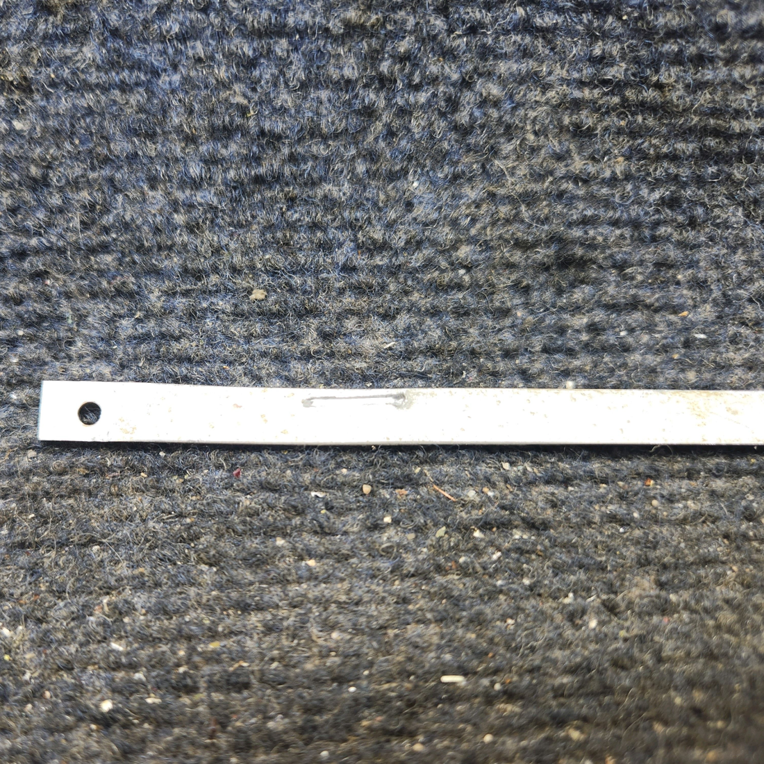 Used aircraft parts for sale, 0413406-8 cessna 150G Cabin Door Latch Drawbar