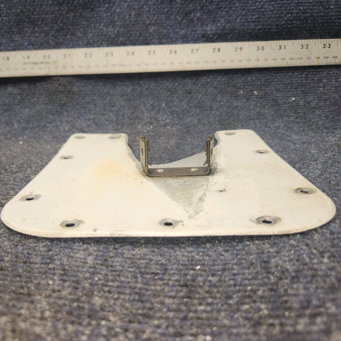 Used aircraft parts for sale, 65688-001 Piper PA28-140 Main Landing Gear Plate Assy RH