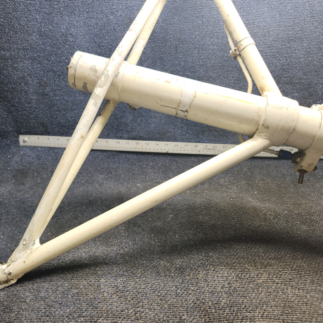 Used aircraft parts for sale, 45-815201-603 Beechcraft F35 Landing Gear Shock Absorber Assy - RH