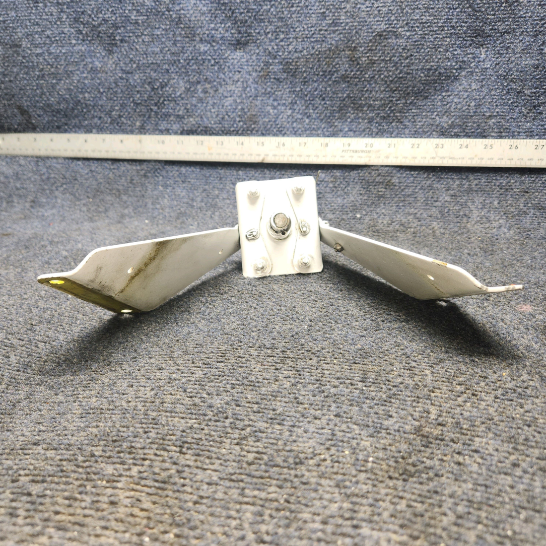 Used aircraft parts for sale, 756-217 PIPER PA-24-250 Screw & Stop Stabilator Trim Tab Assy