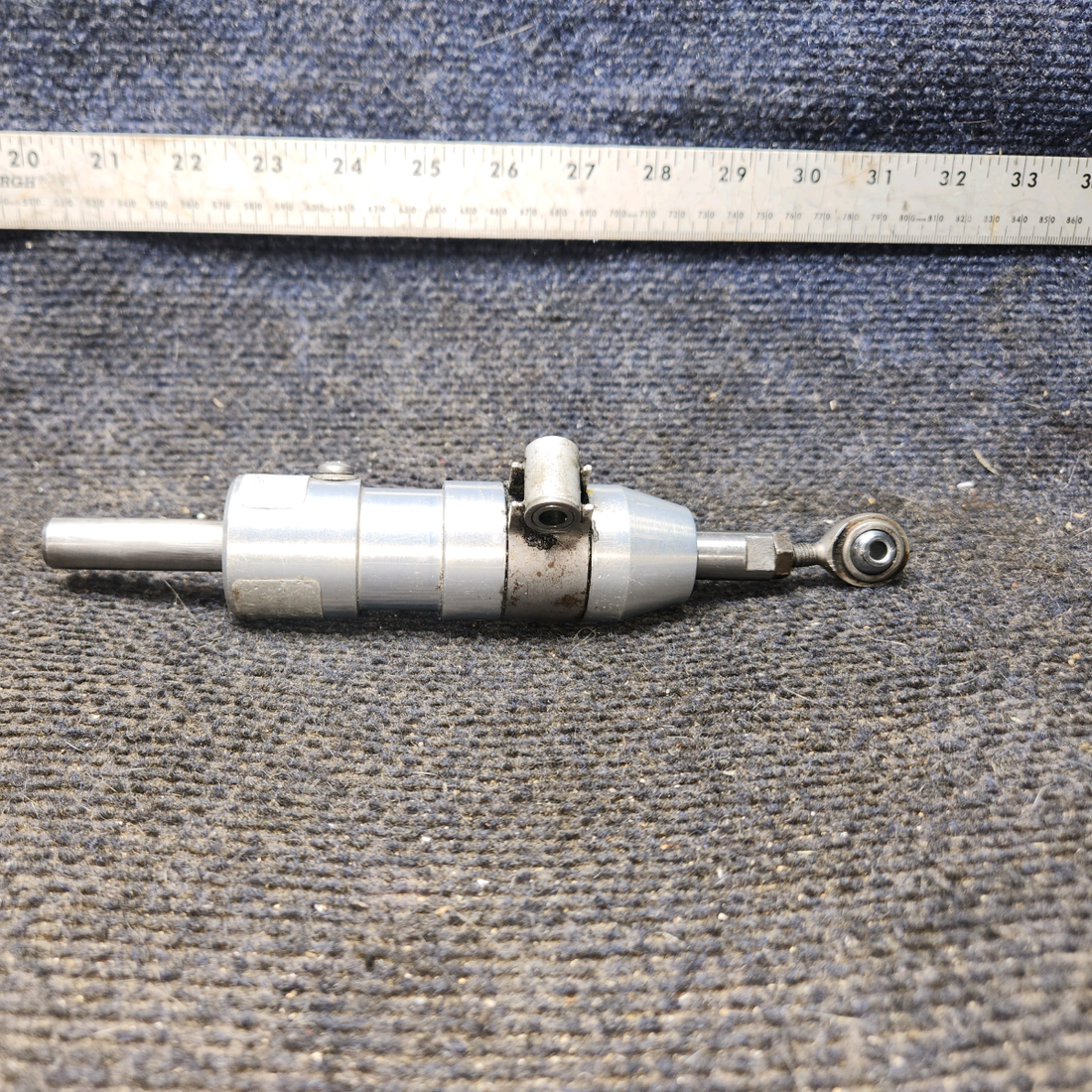 Used aircraft parts for sale, 456-015 Cleveland 15-8 piper PA-28-181 Shimmy Dampener Assembly
