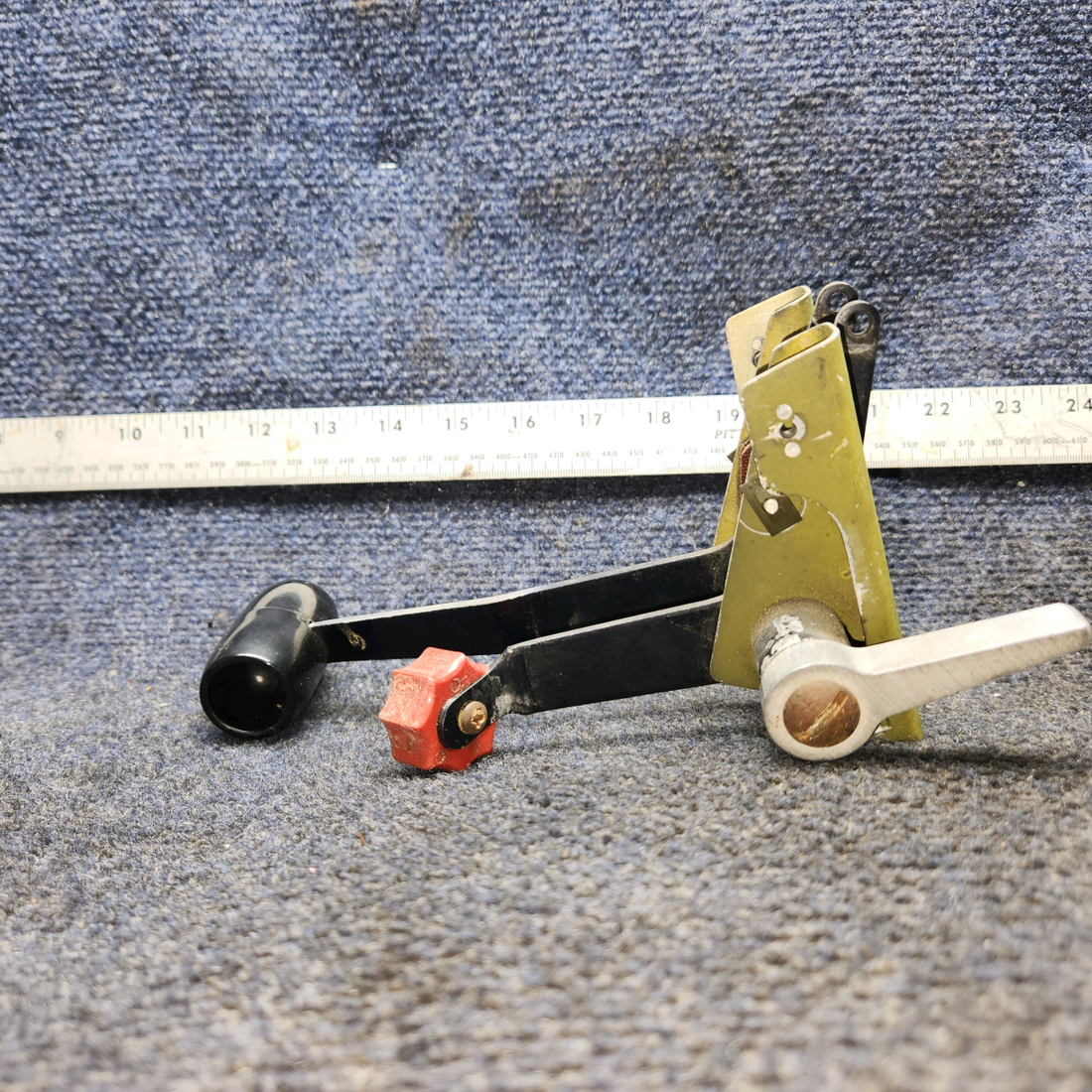 Used aircraft parts for sale, 65850-000 Piper PA28-161 Engine Control Quadrant