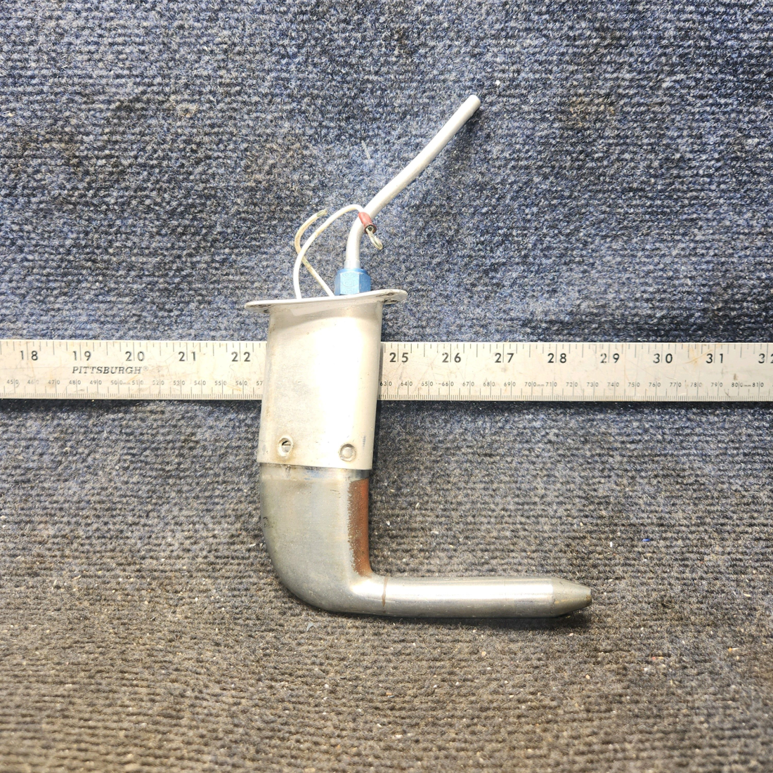 Used aircraft parts for sale, 50-384040 BEECHCRAFT 95-55B Pitot Tube Assembly – Heated 28 Volts