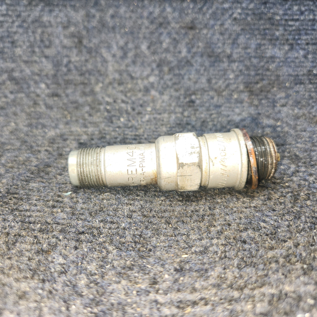 Used aircraft parts for sale, REM40E American Champion Piper PA28-140 Spark Plugs - Set of 8