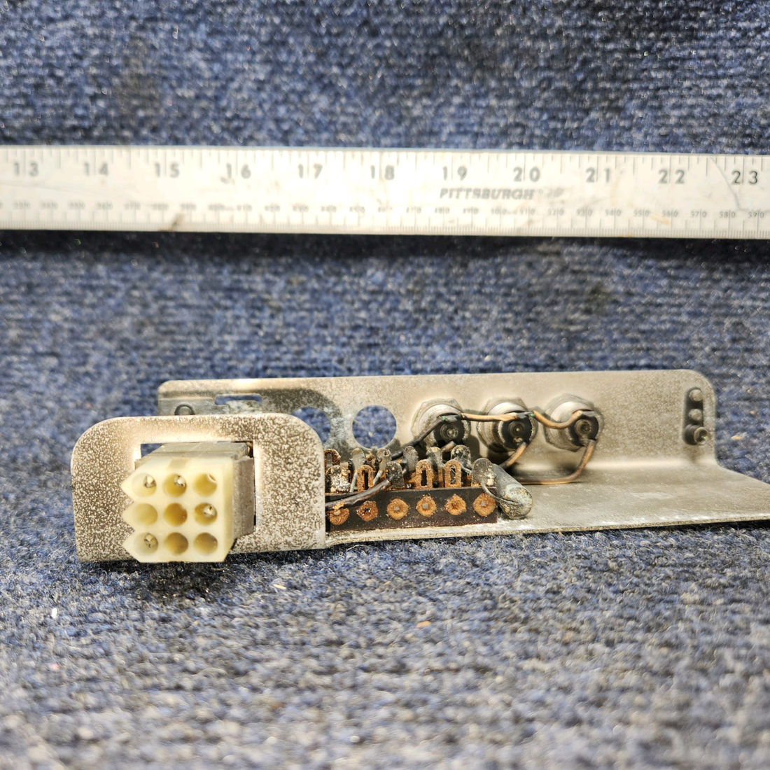 Used aircraft parts for sale, 79333-000 PIPER PA28-161 Annunciator Panel