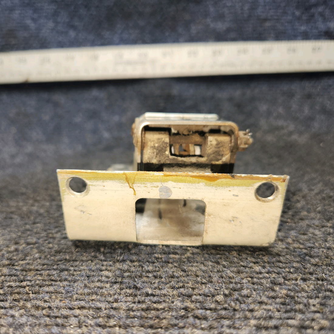 Used aircraft parts for sale, 79515-004, 79515-035 Piper PA28-161 Cabin Door Latch Assy w/ Cover