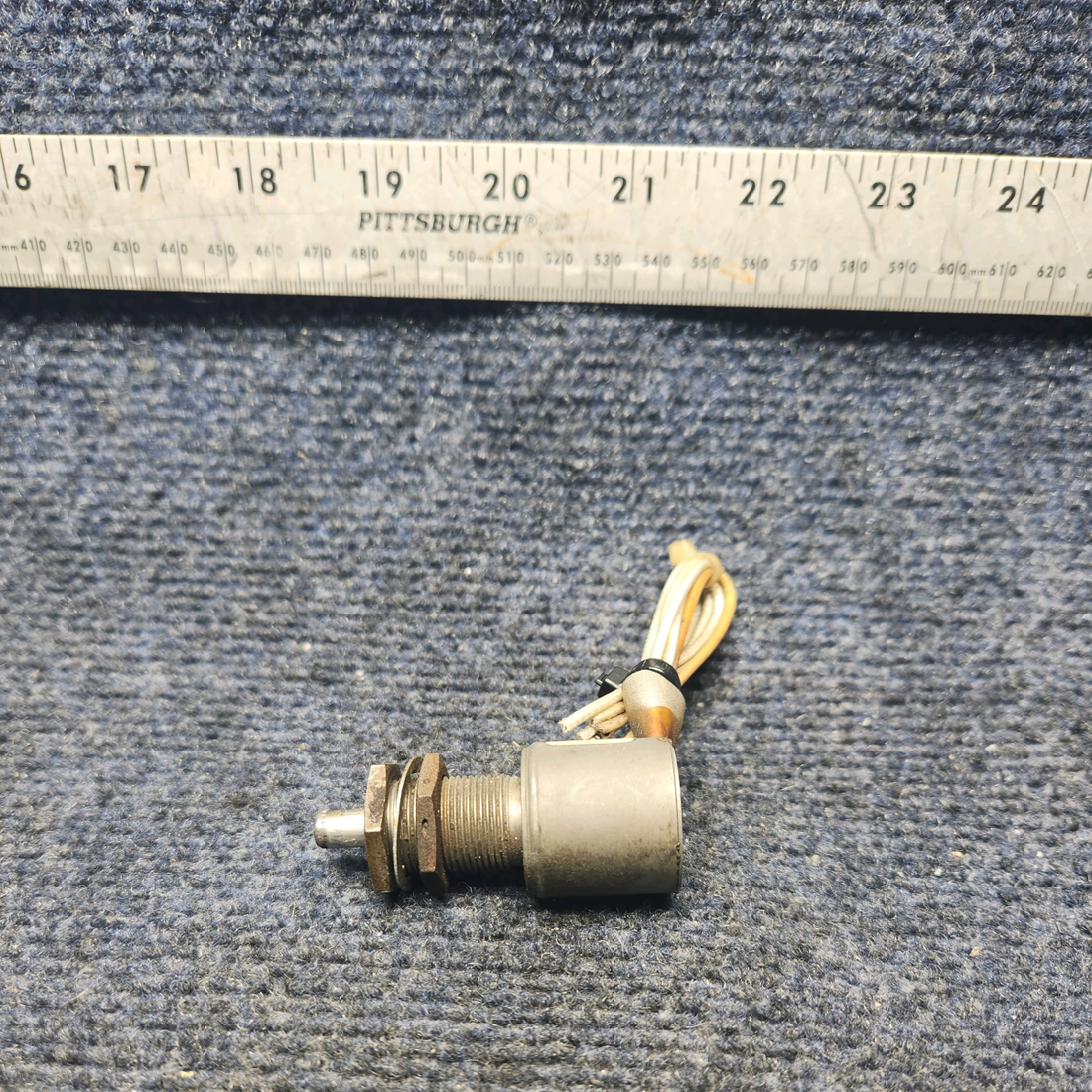Used aircraft parts for sale, 1CH25 Beechcraft F33A LANDING GEAR LIMIT SWITCH 14-28V