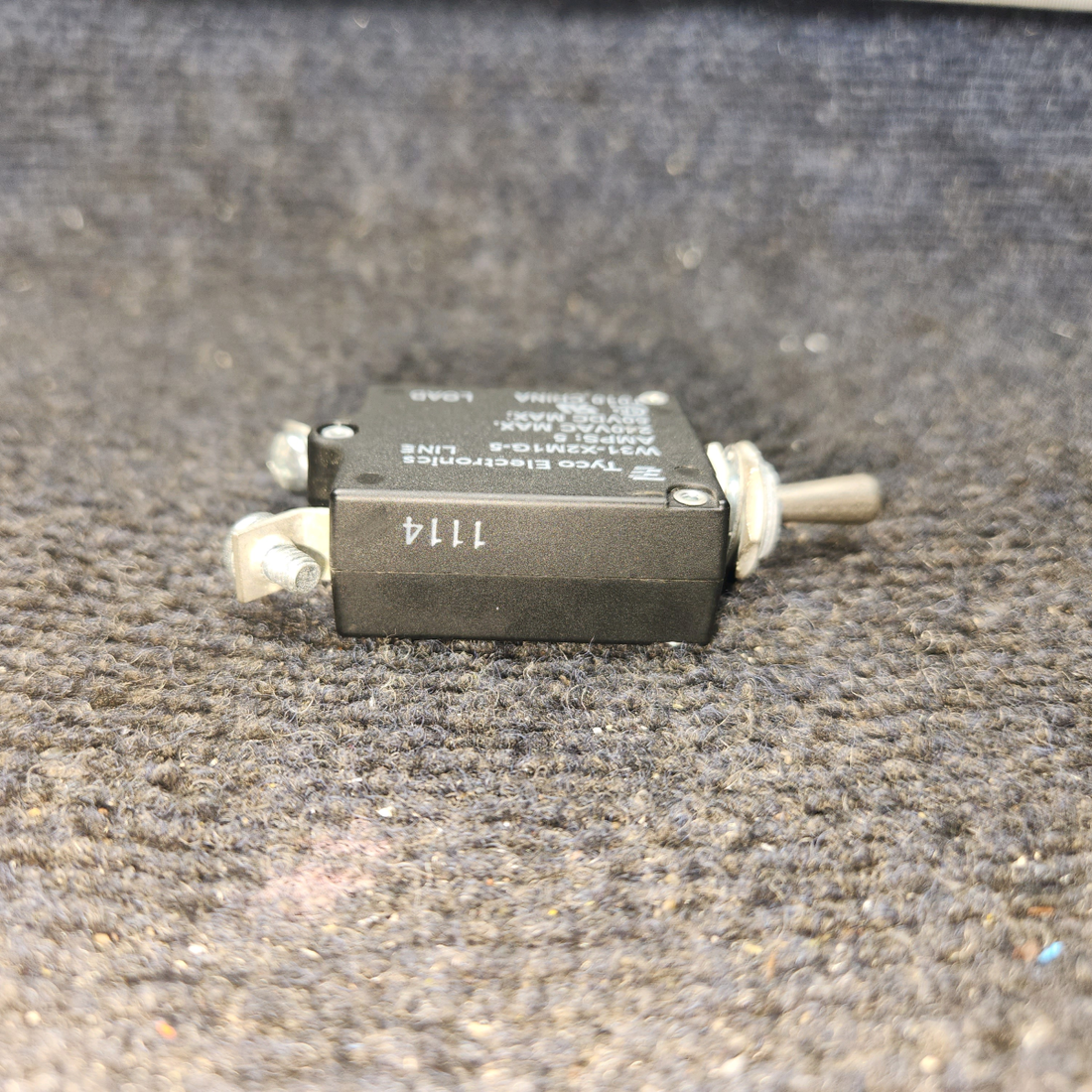 Used aircraft parts for sale, W31-X2M1G-5 Tyco Electronics W23 Cessna 172 Circuit Braker 5 AMP