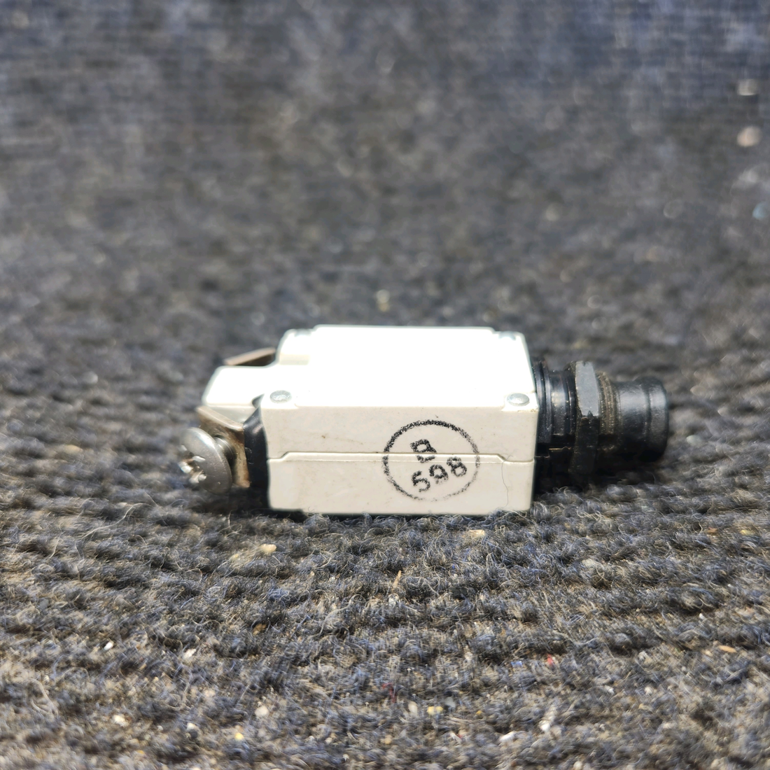 Used aircraft parts for sale, 7277-2-7.5 Klixon 7274-2 Cessna 172E Circuit Breaker 7.5 AMP