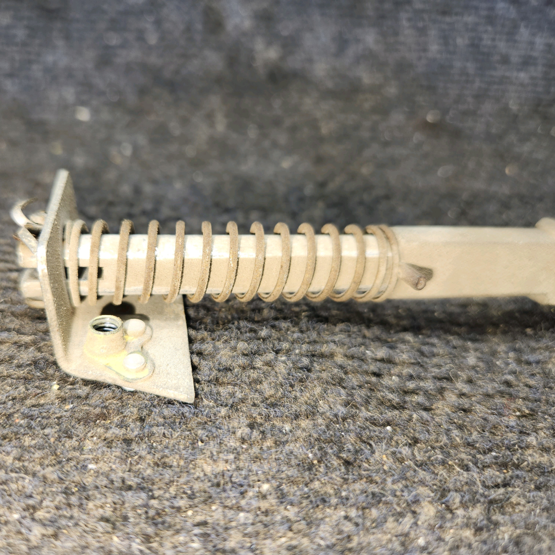 Used aircraft parts for sale, 0511260-2 cessna 150G Door Latch Bolt – RH