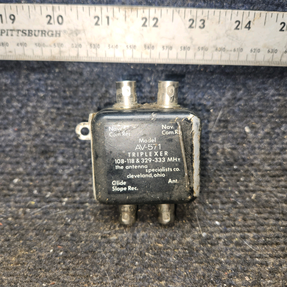 Used aircraft parts for sale, AV-571 Antenna Specialists Co piper PA-28-181 NAV/VOR/LOC/GS Triplexer