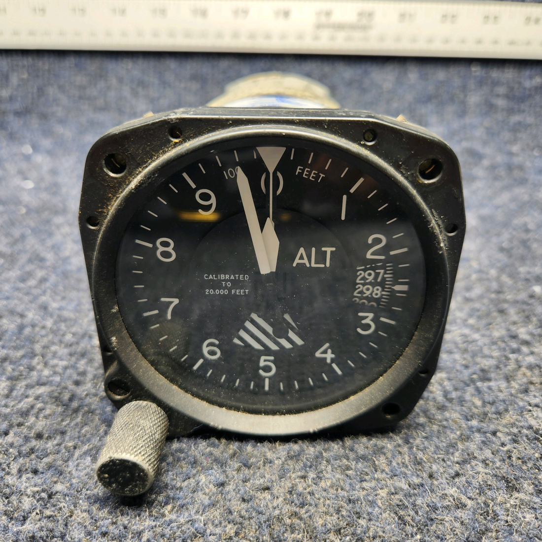 Used aircraft parts for sale, 5934P-3 PIPER PA28-140 UNITED INSTRUMENTS ALTIMETER ALTITUDE GAUGE