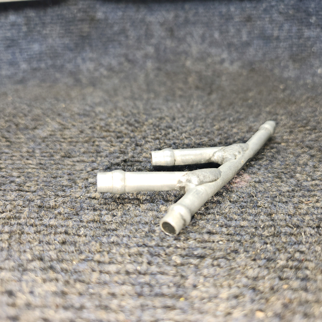 Used aircraft parts for sale, 96-910001-93 BEECHCRAFT 95-55B Fitting Assy Drain - Price per Each