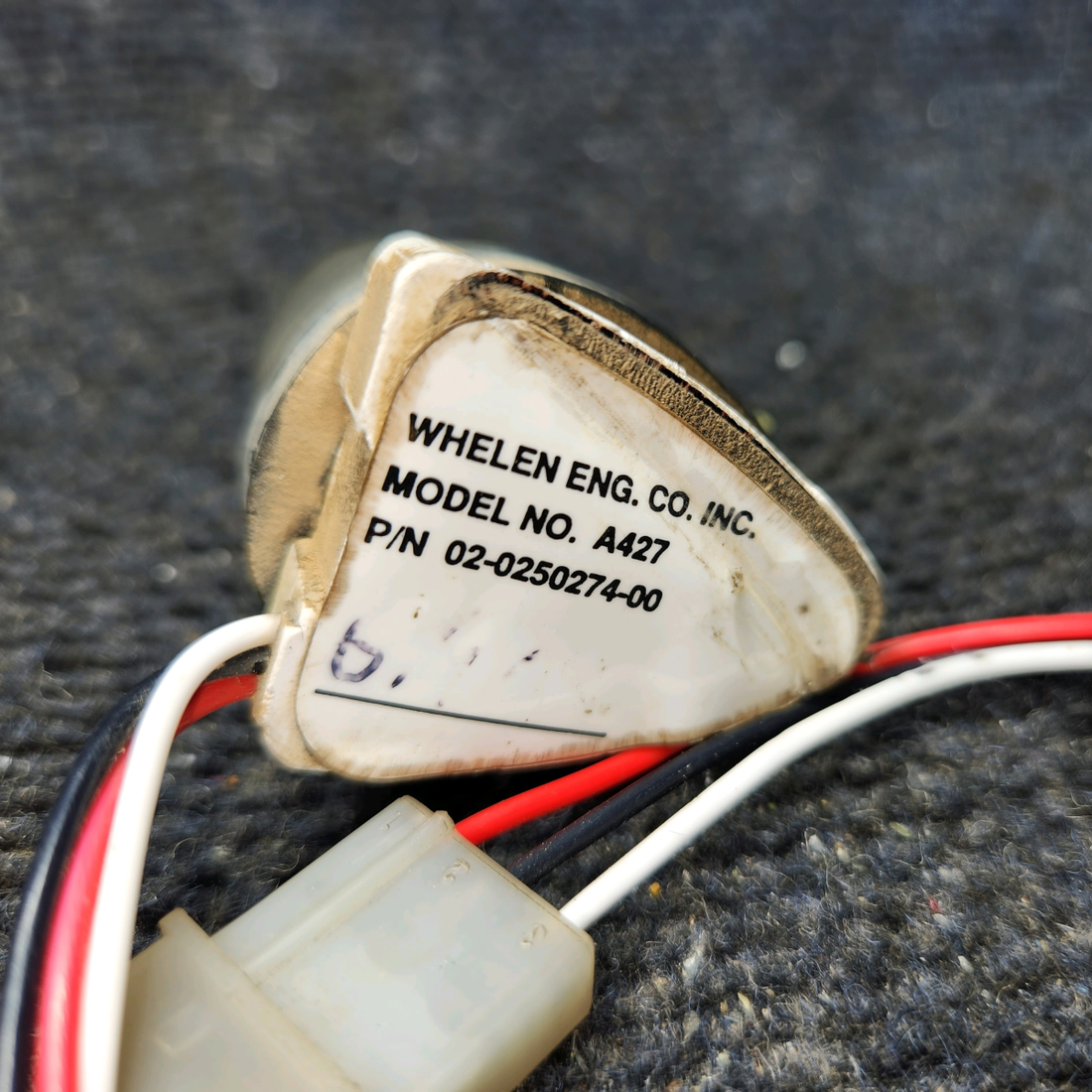 Used aircraft parts for sale, A427 WHELEN Beechcraft C23 SUNDOWNER Strobe Light Lens