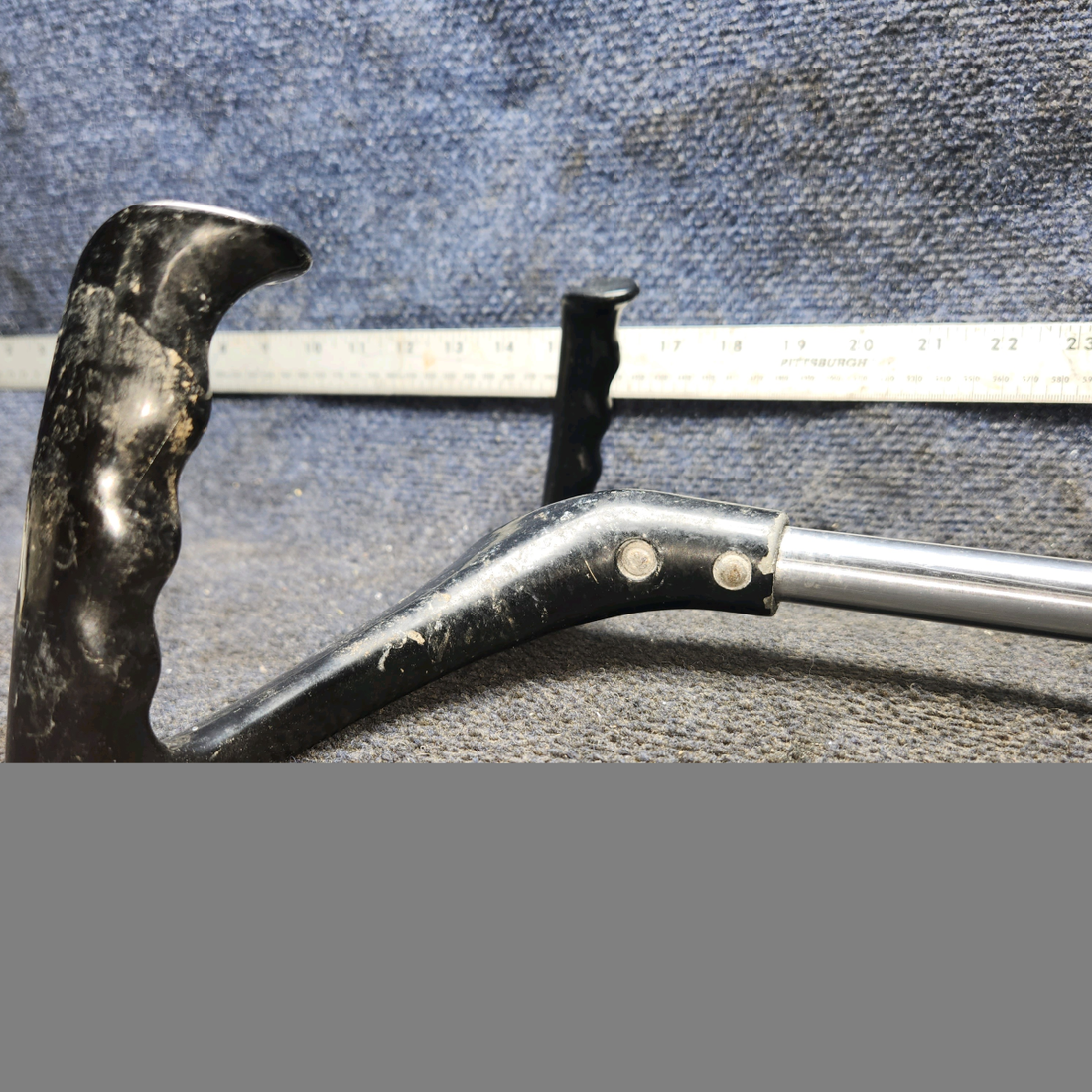 Used aircraft parts for sale, 0513240-4 cessna 150G Control Wheel (Yoke)