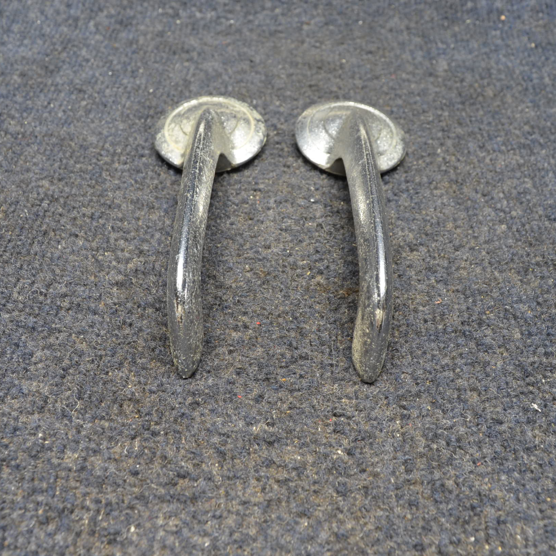Used aircraft parts for sale, 0511303-1 Cessna C175 CABIN DOOR HANDLE INDSIDE DOOR- PRICE PER EACH