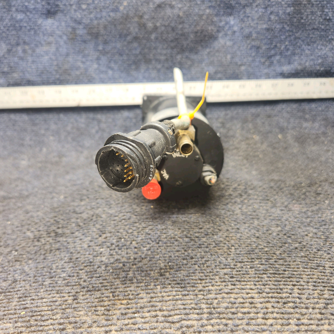 Used aircraft parts for sale, 52D267 Century Flight Systems 1U367 Piper PA28RT-201 Attitude Gyro - Cable cut
