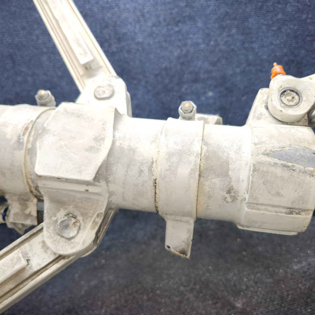 Used aircraft parts for sale, 95-810002-618 BEECHCRAFT 95-55B Gear Assy Main - RH