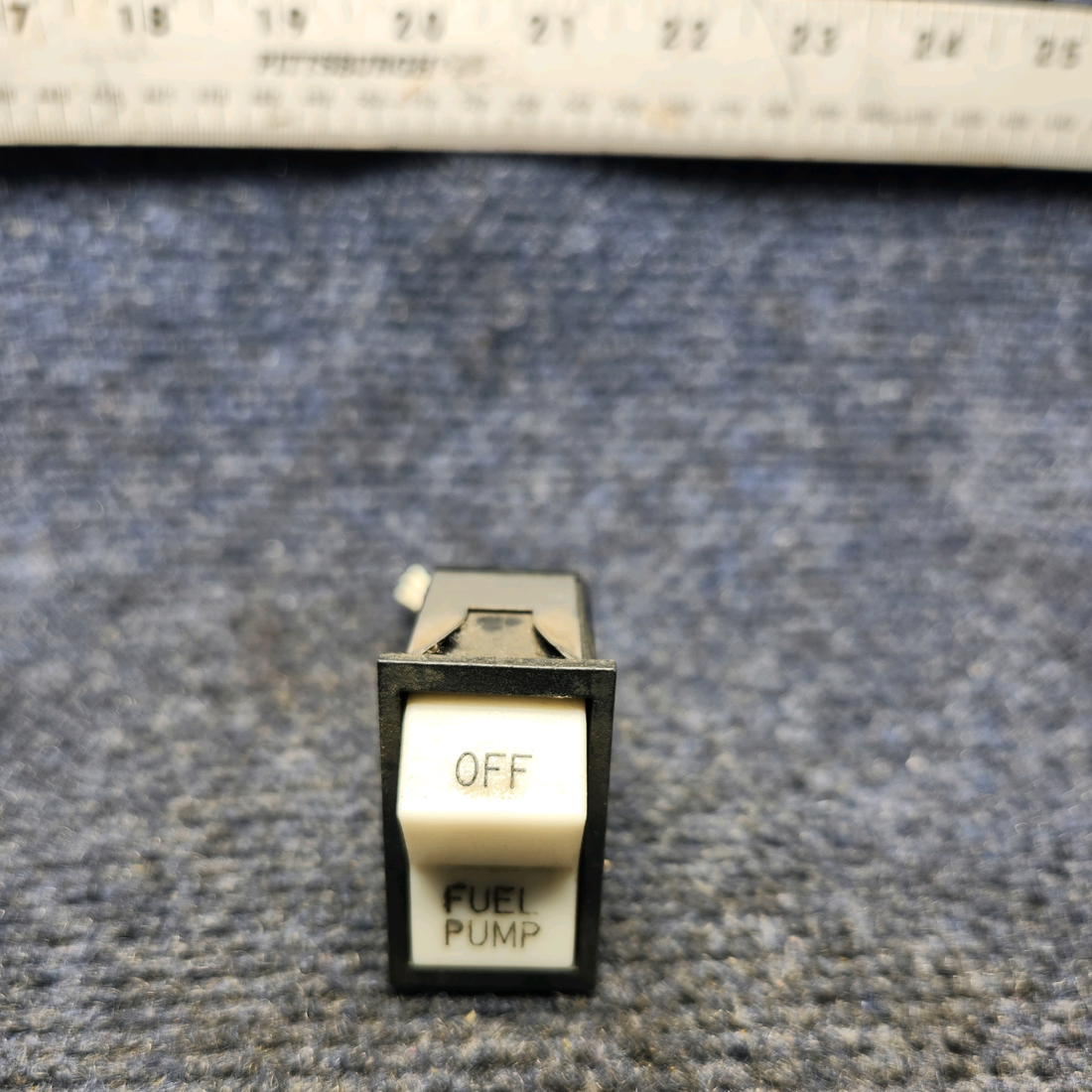 Used aircraft parts for sale, 688-296 PIPER PA28-161 Warrior III FUEL PUMP ROCKER SWITCH