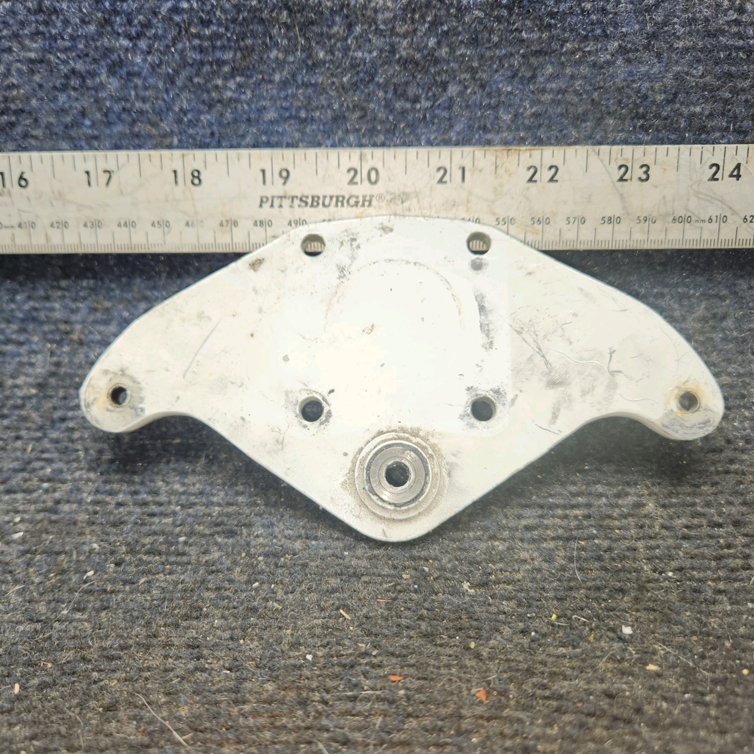 Used aircraft parts for sale, 0534122-1 cessna 172N Elevator Bellcrank Assembly – Rear
