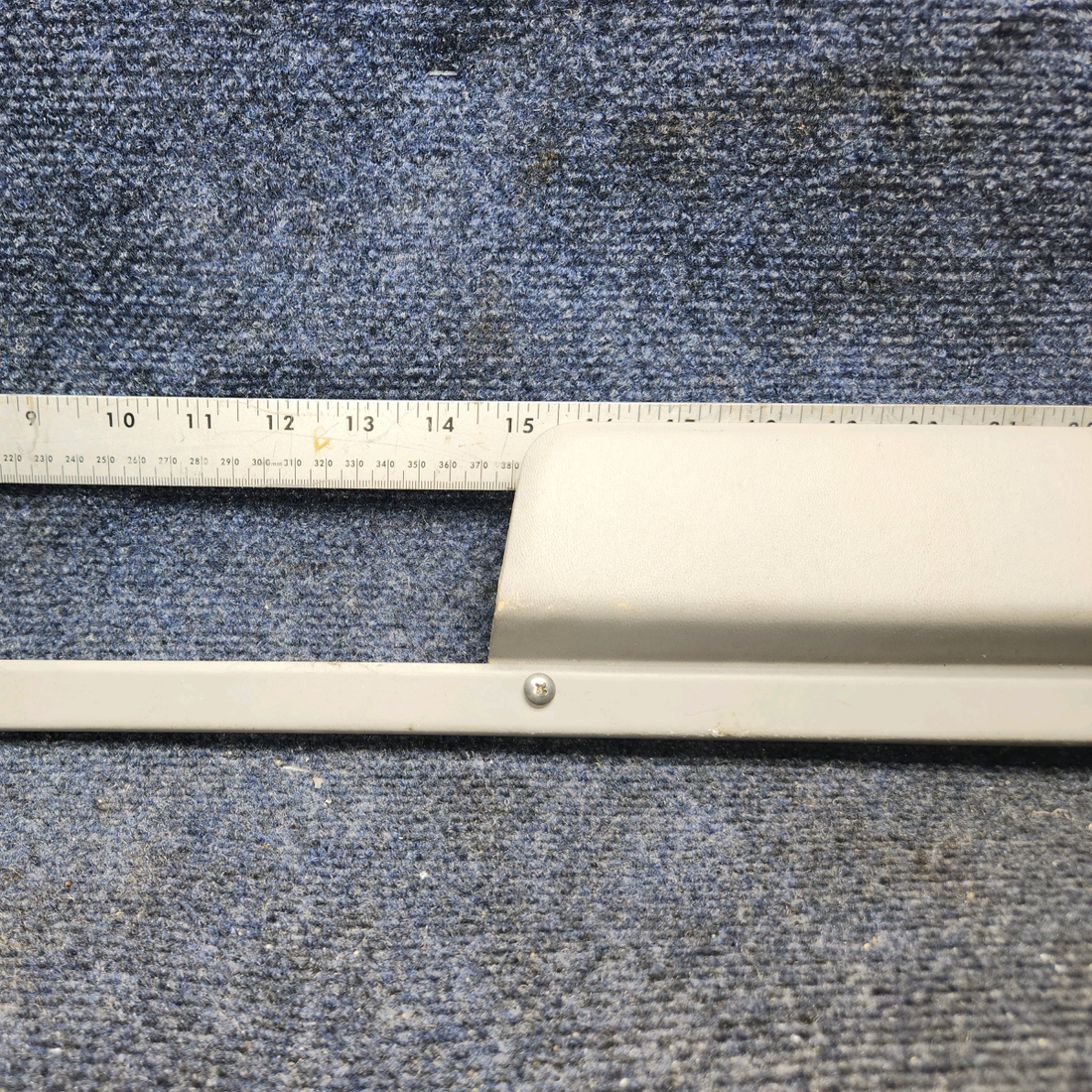Used aircraft parts for sale, 0515024-12 Cessna 172RG TRIM HEADLINE RH