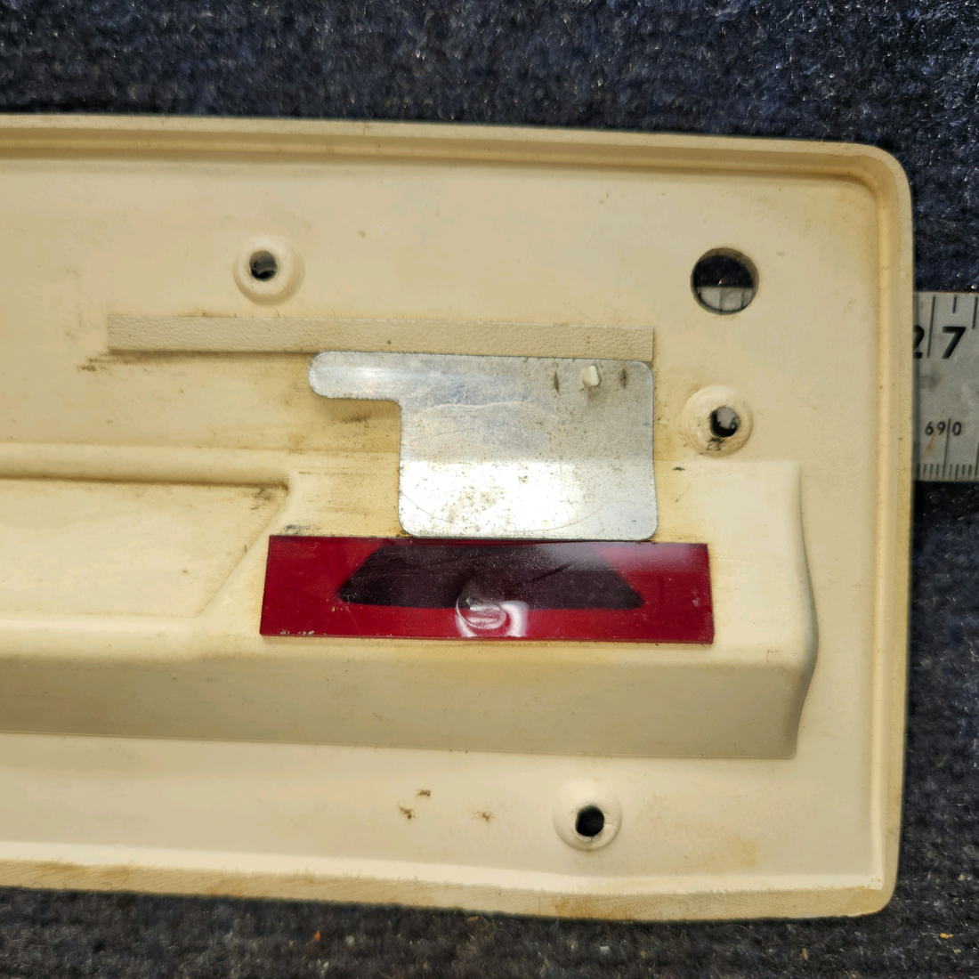 Used aircraft parts for sale, 1213243-3 Cessna 182G Overhead Cabin Light Cover Assembly