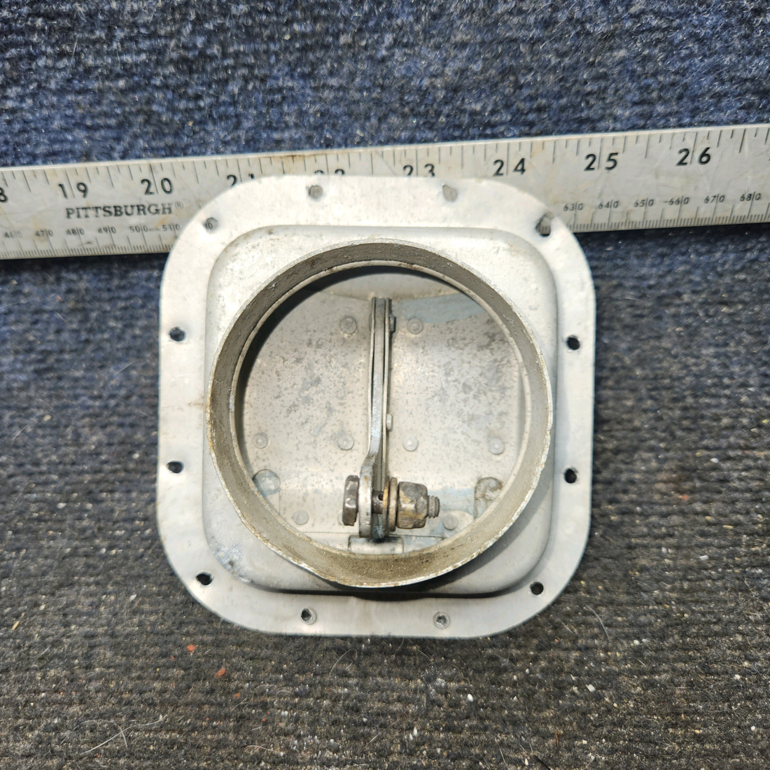 Used aircraft parts for sale, 0713135-2, 0713139-1 cessna 172N Outside Air Door Assembly