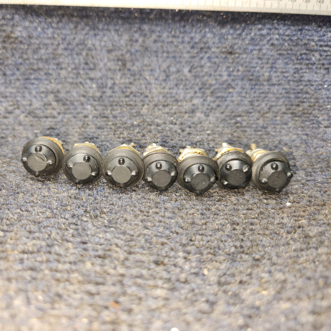 Used aircraft parts for sale, A‑7165‑4 GRIMES BEECHCRAFT 95-55B Panel Light  24 Volt - Price per Each