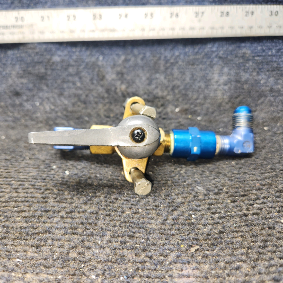 Used aircraft parts for sale, 0411803-5 cessna 150G Fuel Shutoff Valve