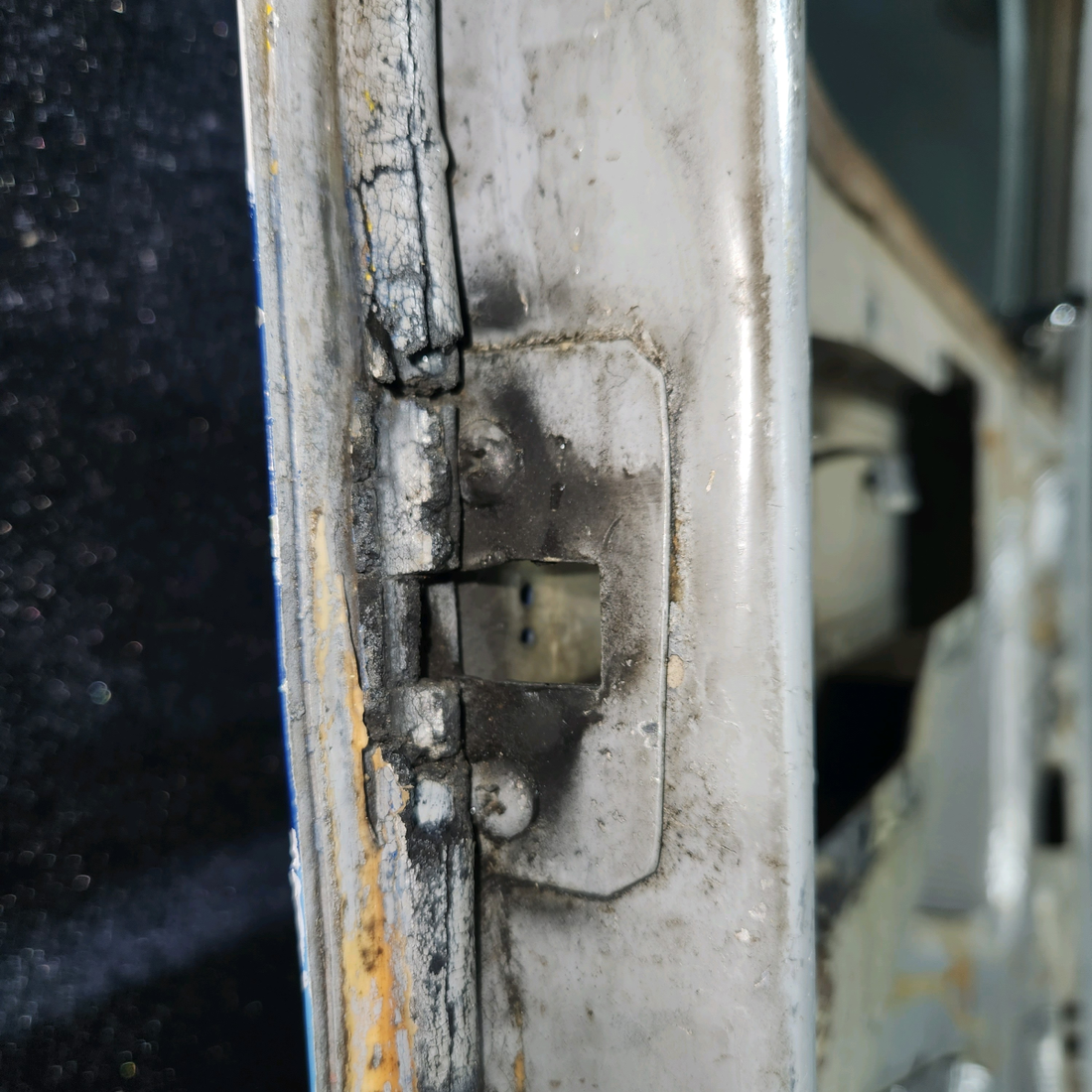 Used aircraft parts for sale, 0710620-207, C711051-7, S1483-2 Cessna 182G Cabin Door Structure with Window LH