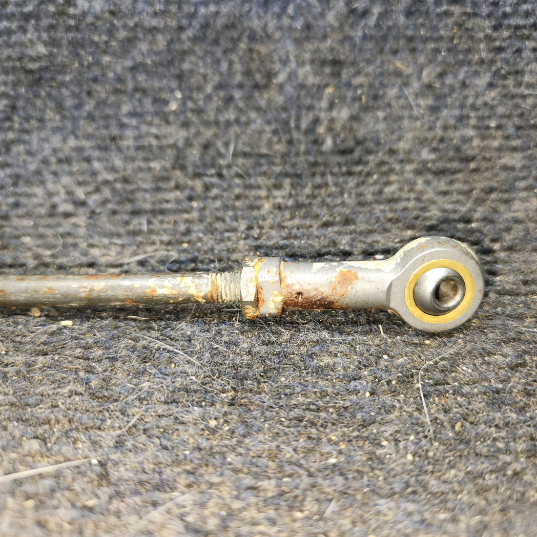 Used aircraft parts for sale, 0523218-2 cessna 150G Aileron Push Pull Rod Assembly